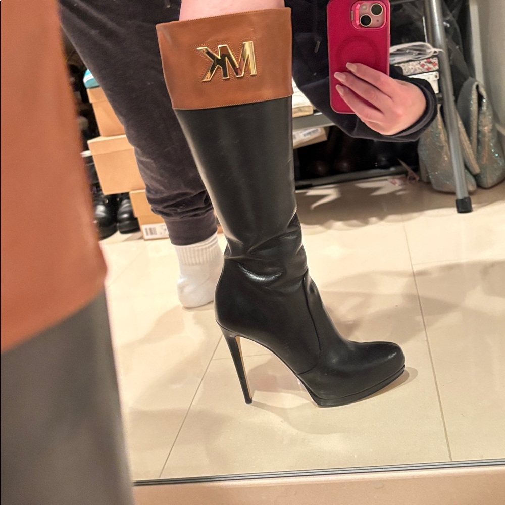 Michael Kors Boots - Picture 7 of 8